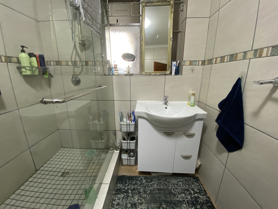 To Let 2 Bedroom Property for Rent in Monte Vista Western Cape